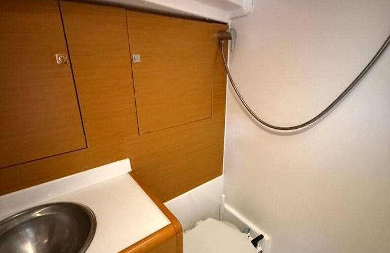 Yacht JEANNEAU - Sun Odyssey 449 "Mientras Tanto"