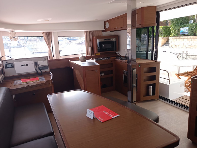 Yacht LAGOON - 42 "Claudia"