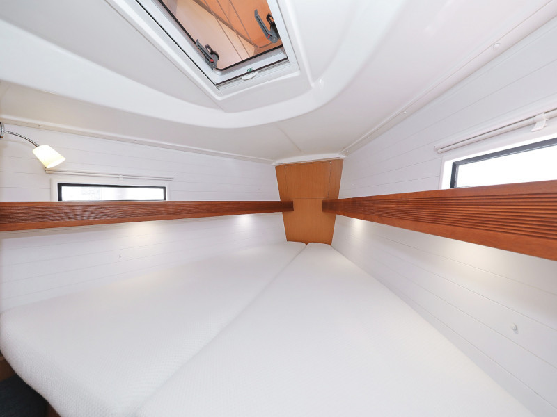 Yacht BAVARIA - Cruiser 36 "Petra M"