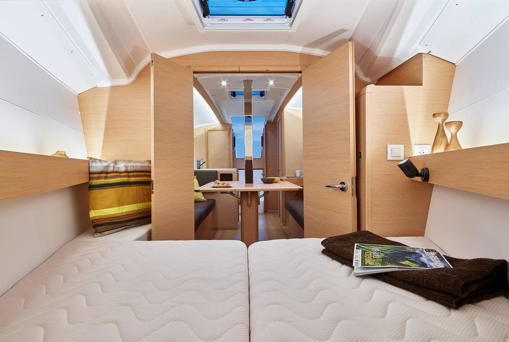 Yacht JEANNEAU - Sun Odyssey 349 "Estrella"