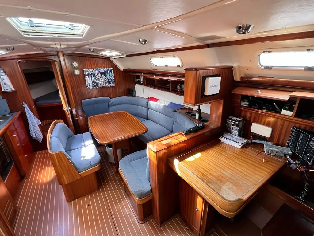 Yacht BAVARIA - 41 "Meropi"