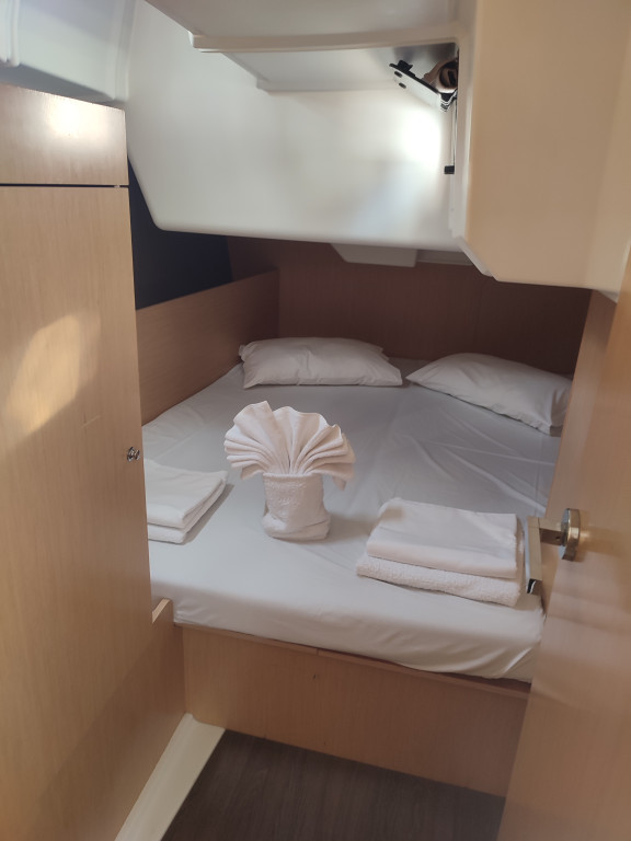 Yacht BENETEAU - Oceanis 38 "Zografia"