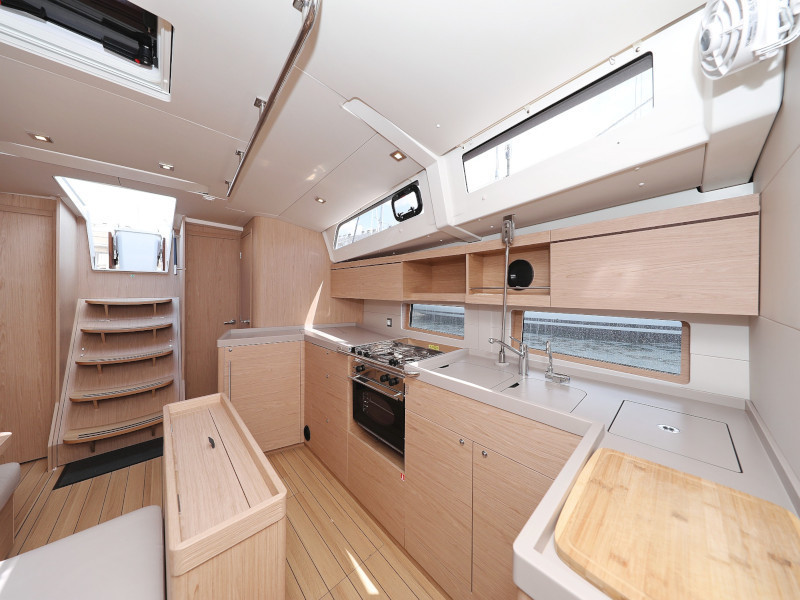 Yacht BENETEAU - Oceanis 46.1 "Mr. White"