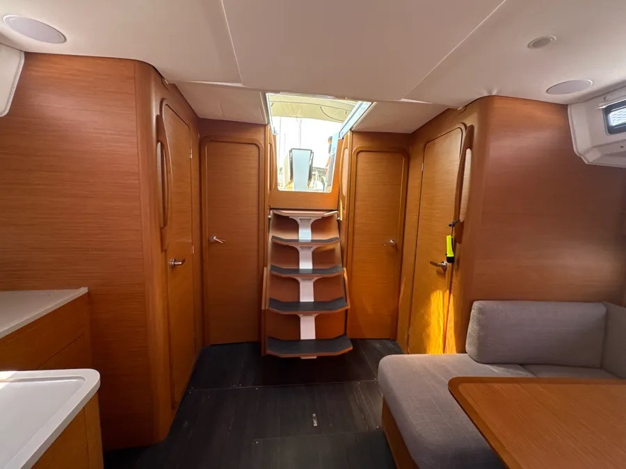 Yacht DUFOUR - 41 "Amunì"