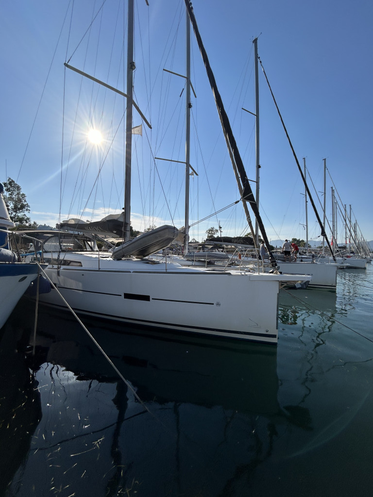 Yacht DUFOUR - 460 Grand Large "Tango II"