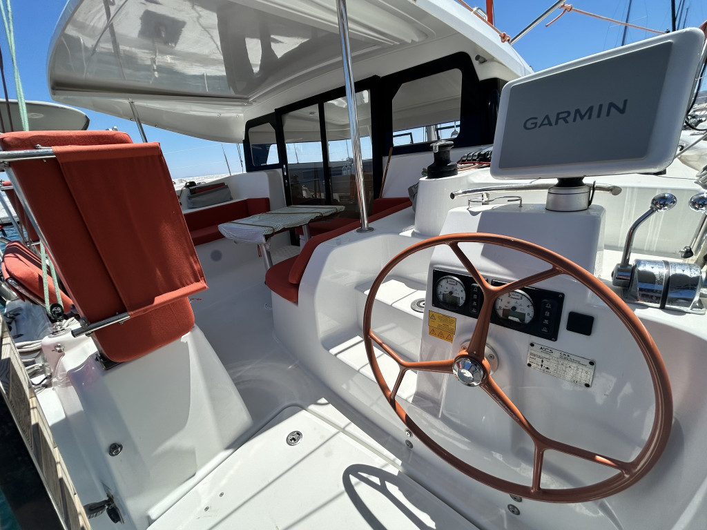 Yacht EXCESS-CATAMARANS - 11 "Eureka"