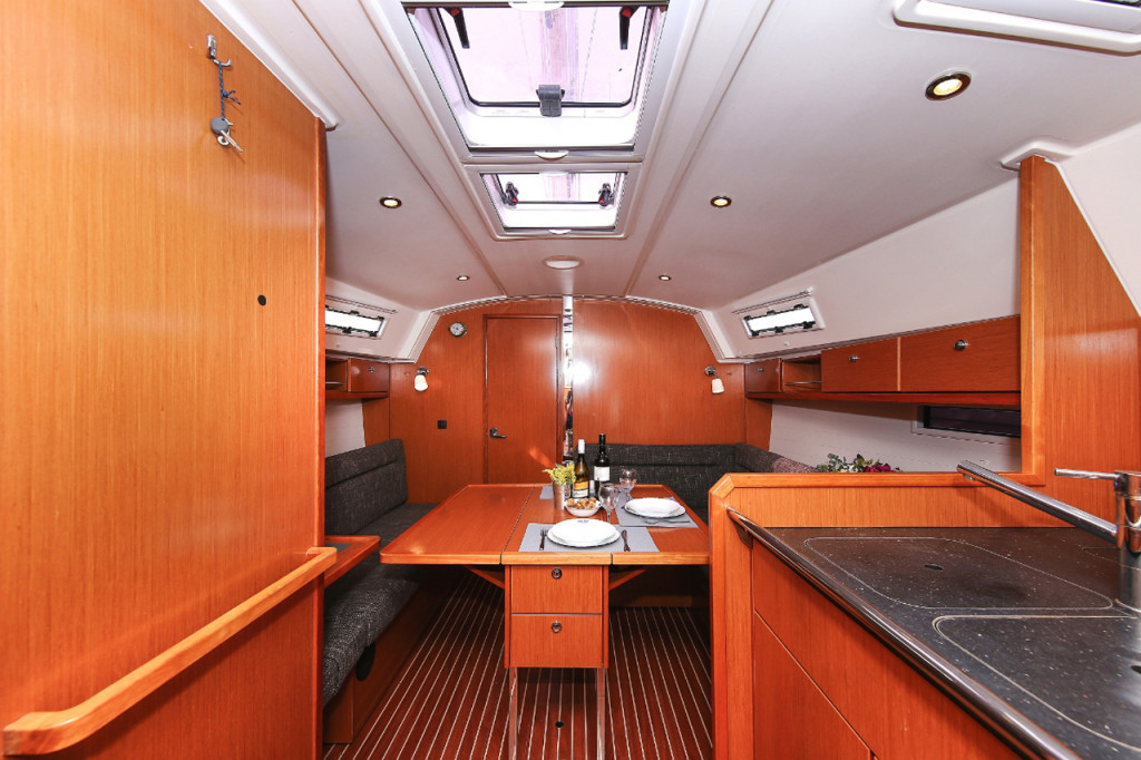 Yacht BAVARIA - Cruiser 36 "Wilma"