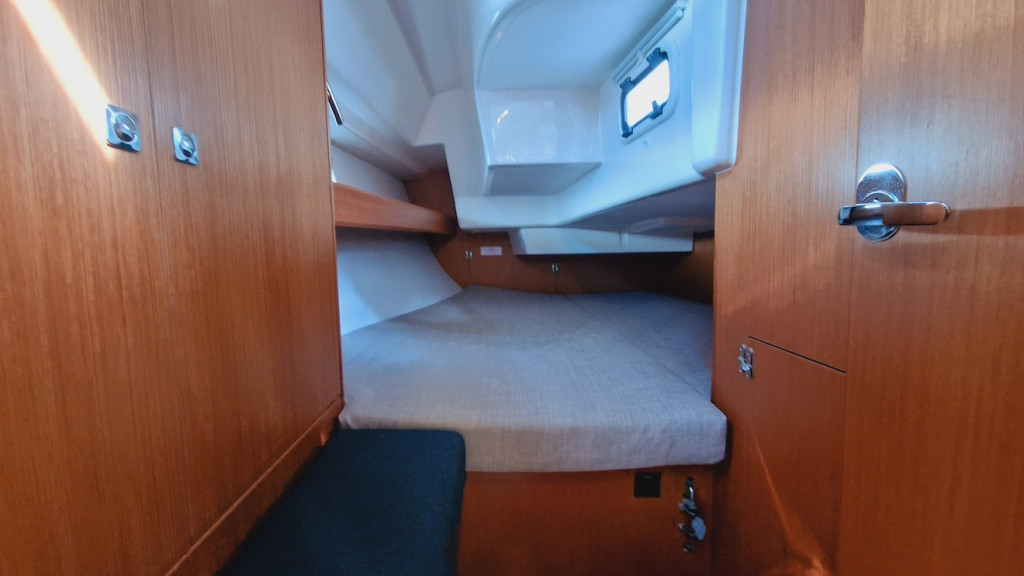 Yacht BAVARIA - Cruiser 34 "Karlo"