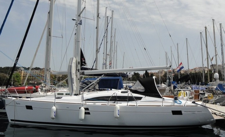 Yacht ELAN - 444 Impression "Reina"