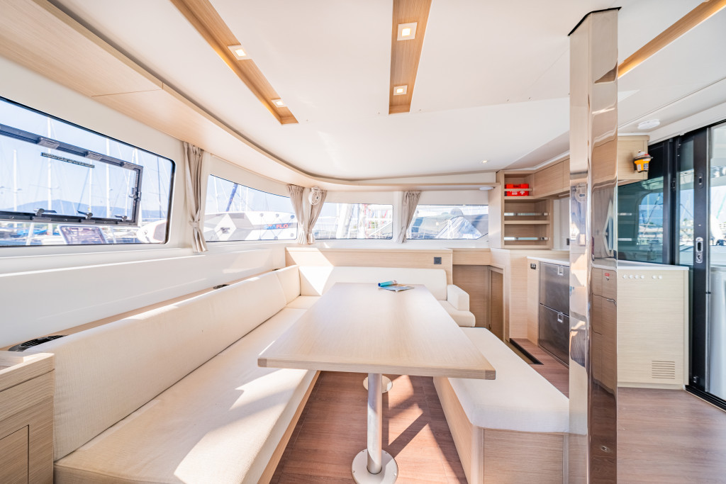 Yacht LAGOON - 46 "Enjoy"