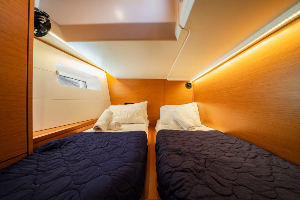 Yacht JEANNEAU - 54 "Celena IV"