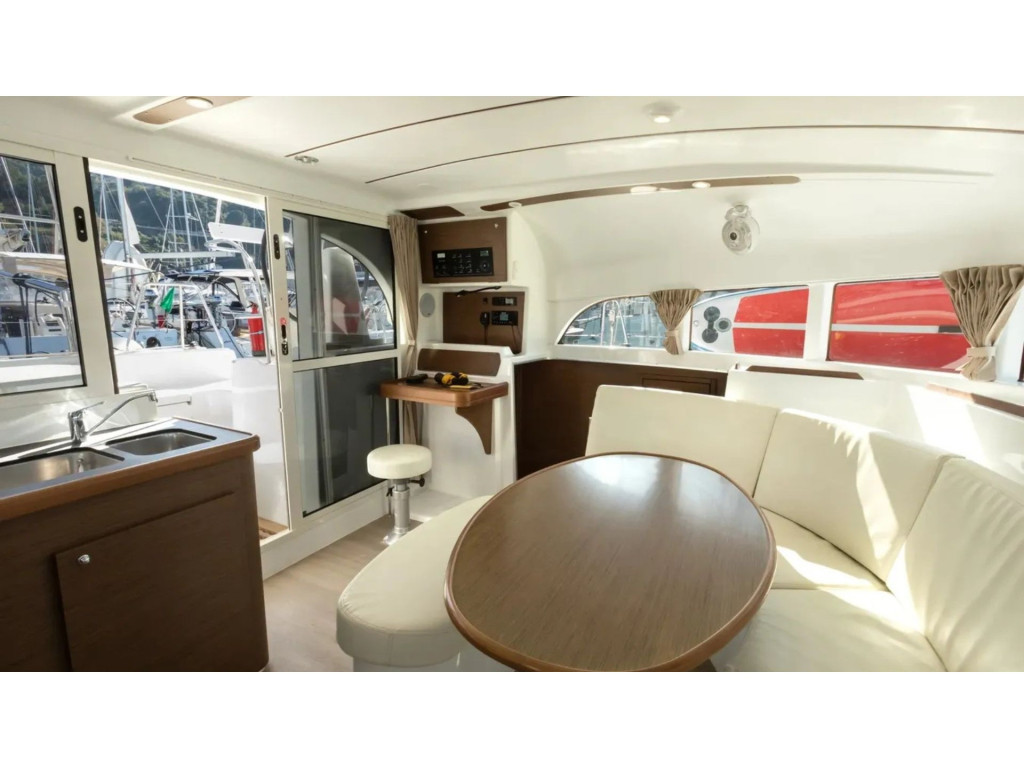 Yacht LAGOON - 380 S2 "Ploto"