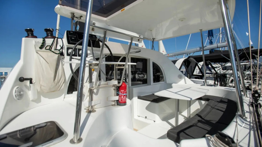 Yacht LAGOON - 380 S2 "Ploto"