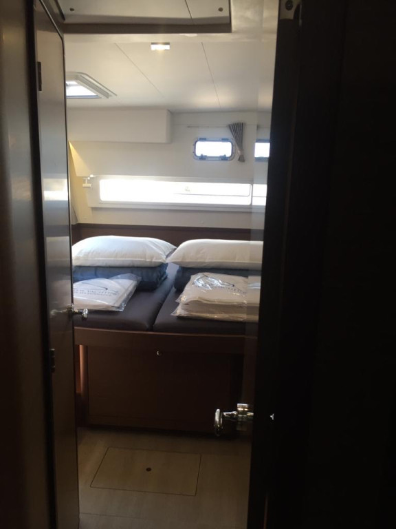 Yacht LAGOON - 42 "Freedom"