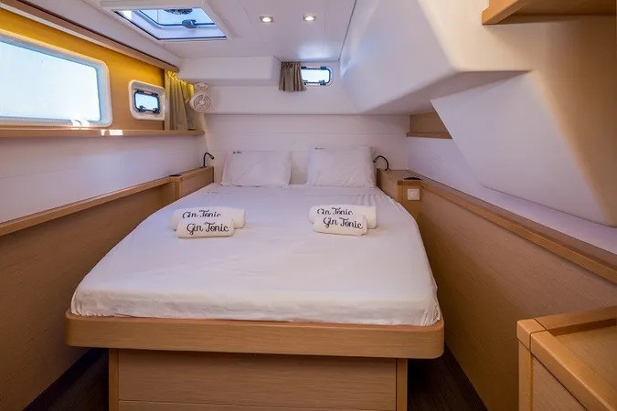 Yacht LAGOON - 450 F "Gin Tonic"