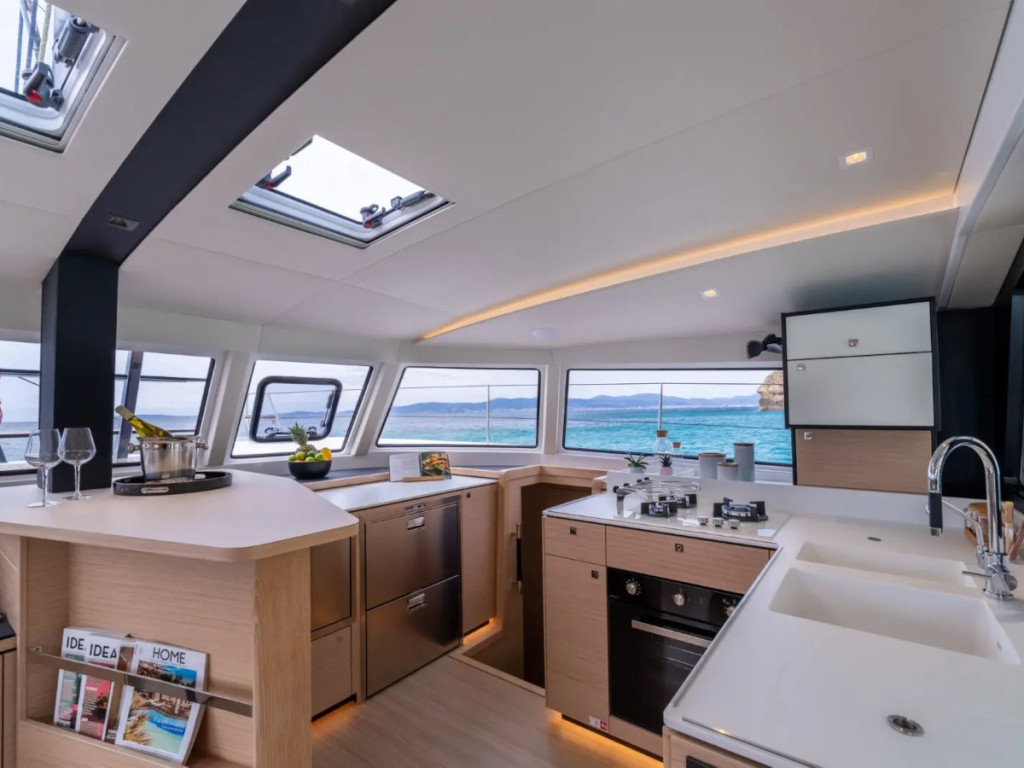 Yacht NAUTITECH - 44 Open "Double Memory"