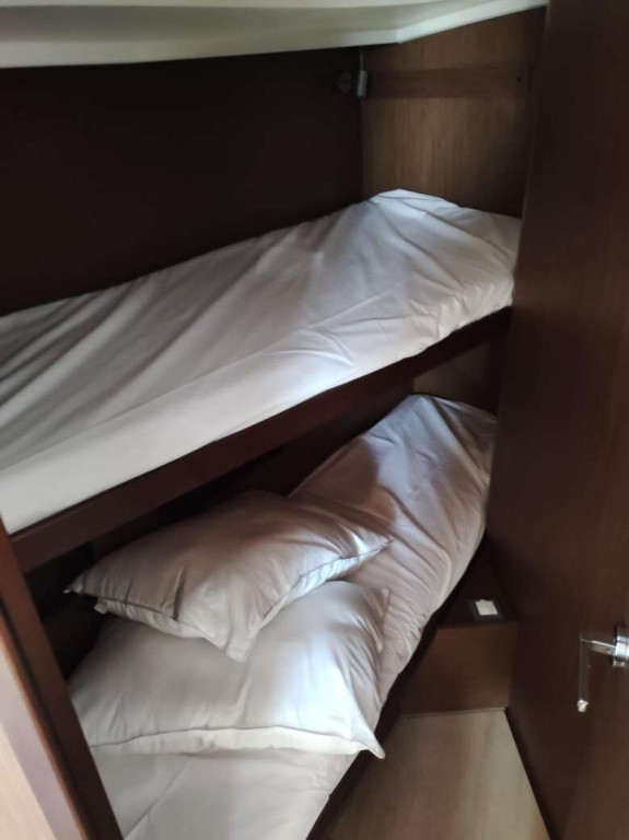 Yacht BENETEAU - Oceanis 40.1 "Surya"