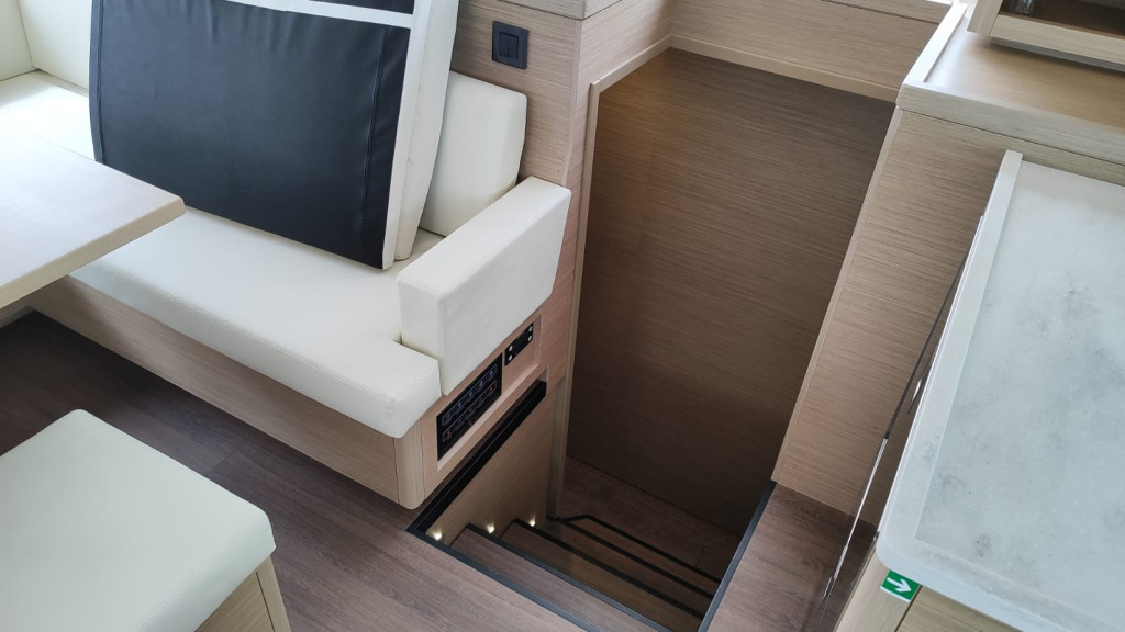 Yacht LAGOON - 46 "Lady Mary"