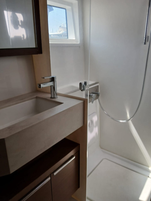 Yacht LAGOON - 46 "Ostraco"