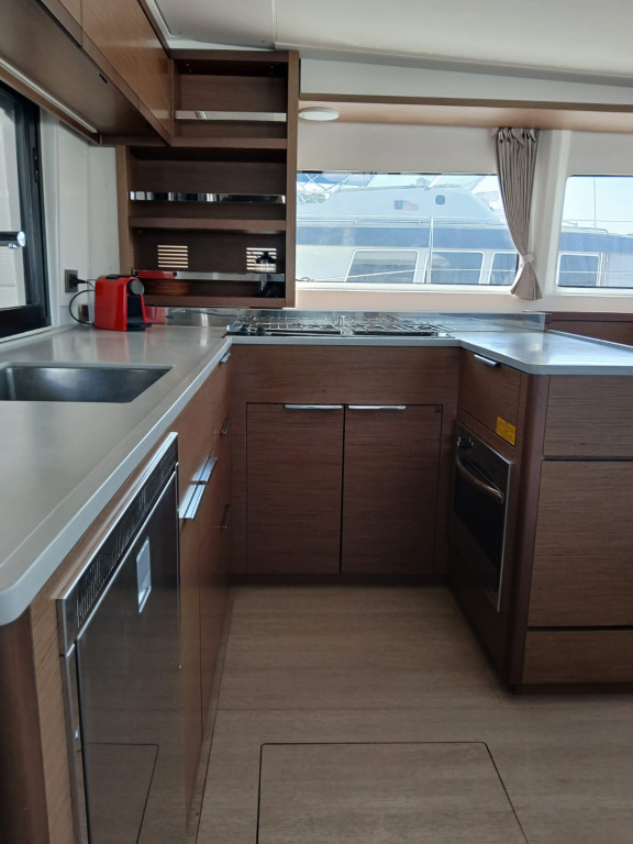 Yacht LAGOON - 46 "Ostraco"