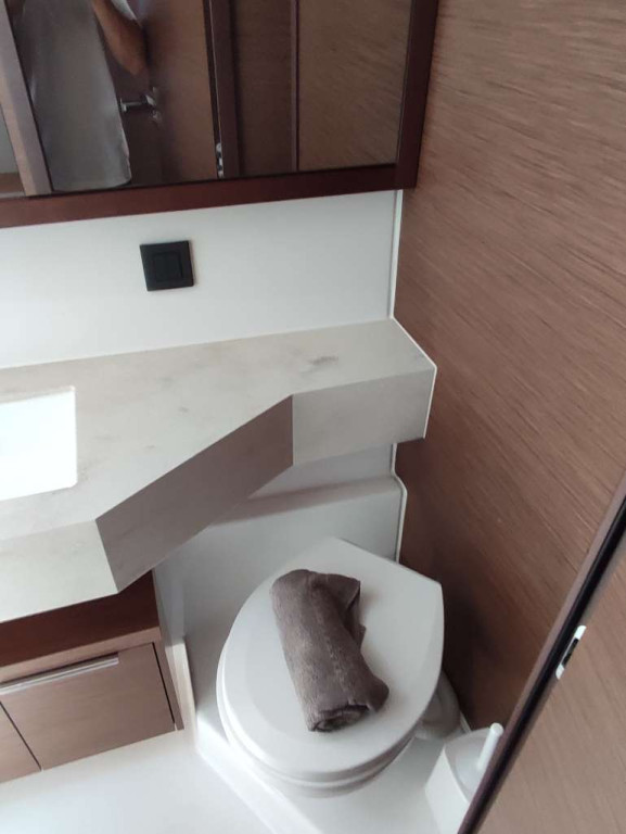 Yacht LAGOON - 46 "Rocky"