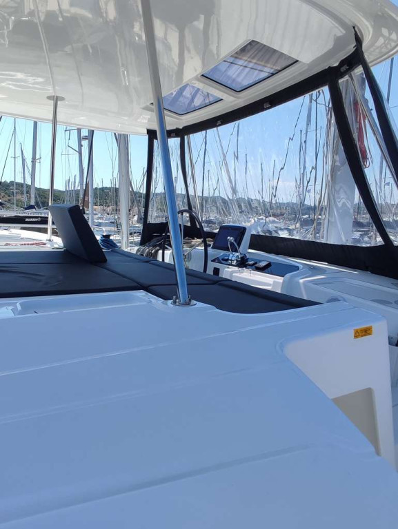 Yacht LAGOON - 46 "Rocky"