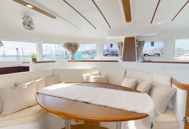 Yacht LAGOON - 380 S2 "Why Knot"