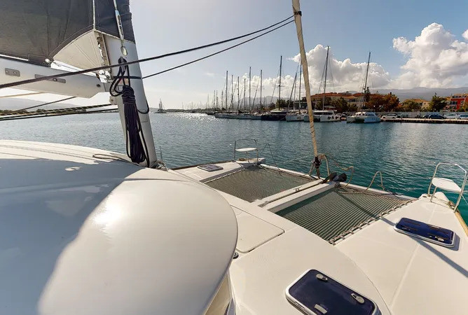 Yacht LAGOON - 380 S2 "Why Knot"