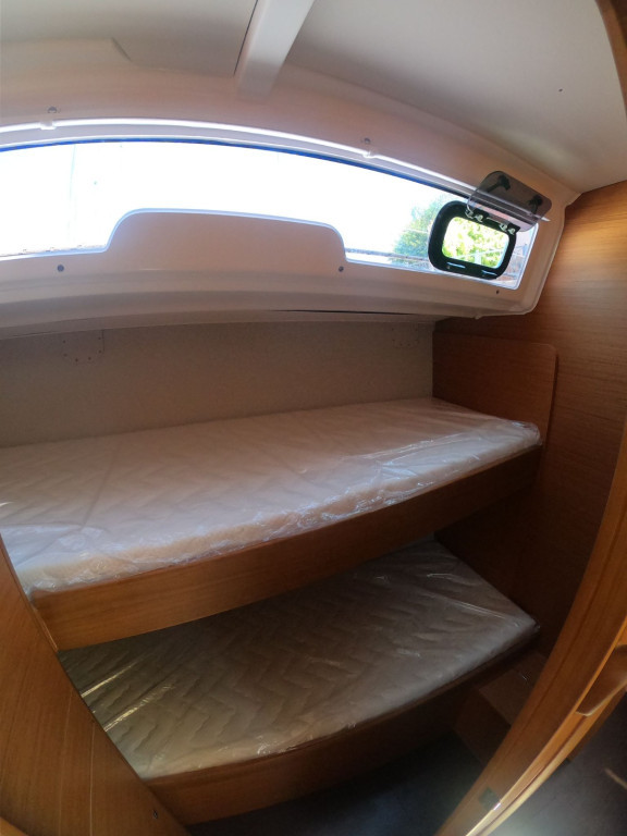 Yacht DUFOUR - 430 Grand Large "Akira"