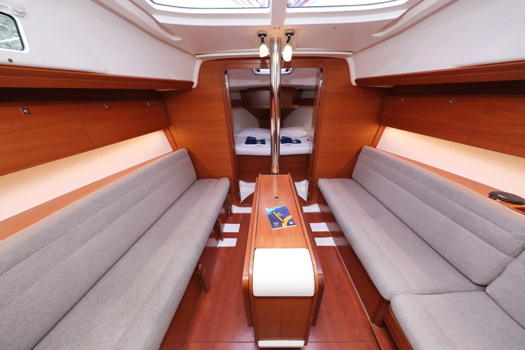 Yacht DUFOUR - 350 Grand Large "Feniks"