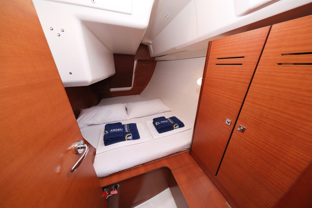 Yacht DUFOUR - 350 Grand Large "Feniks"