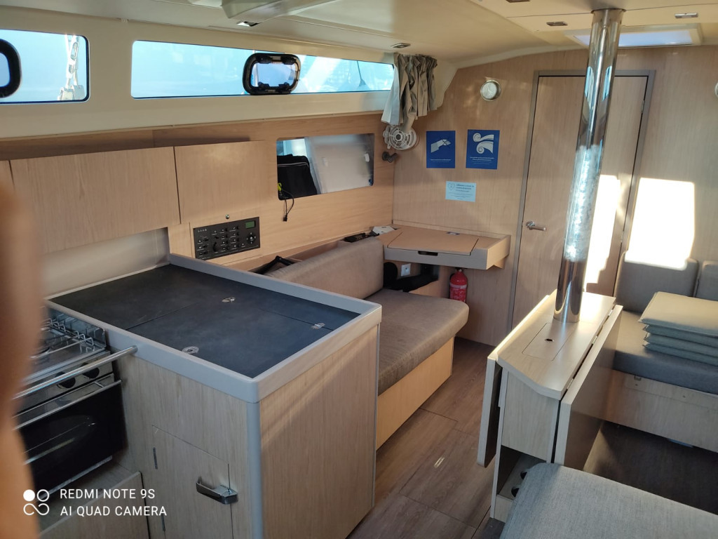 Yacht BENETEAU - Oceanis 41.1 "Nina"
