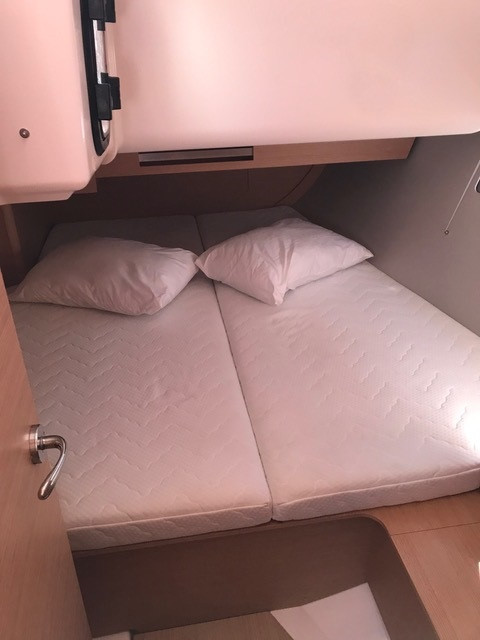 Yacht DUFOUR - 390 Grand Large "R2D2"