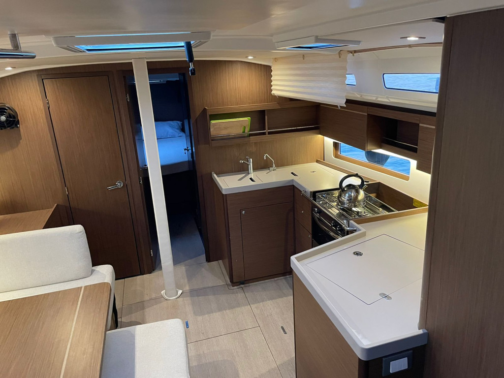 Yacht BENETEAU - Oceanis 40.1 "Aurora"