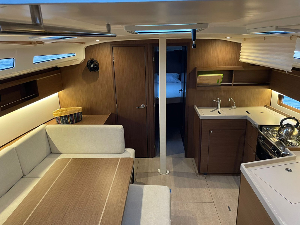Yacht BENETEAU - Oceanis 40.1 "Aurora"