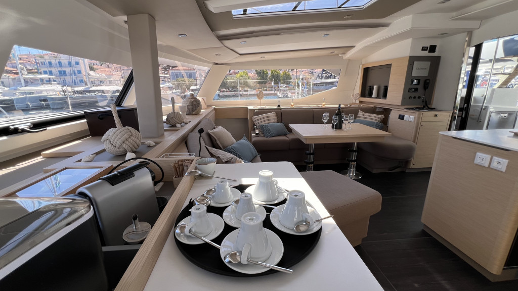 Yacht FOUNTAINE PAJOT - Aura 51 "My Precious ''E"