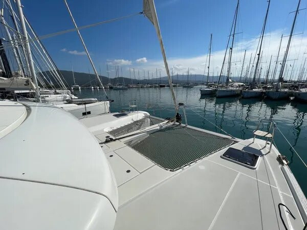 Yacht LAGOON - 42 "Art of Liberty"