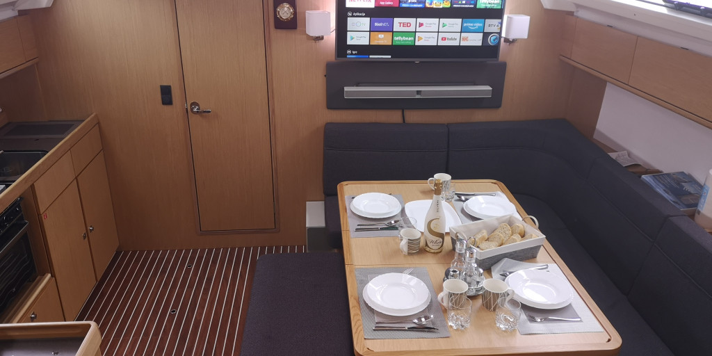 Yacht BAVARIA - Cruiser 46 "Andrea"