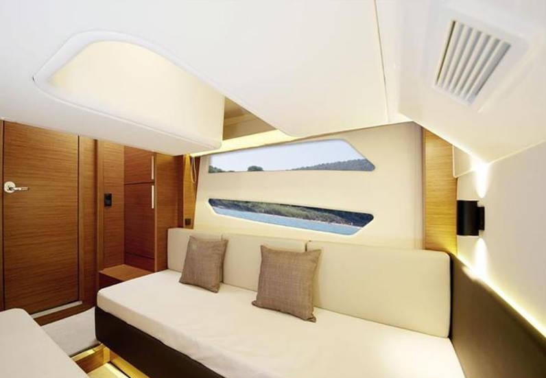 Yacht BAVARIA - S45 HT "Varola"