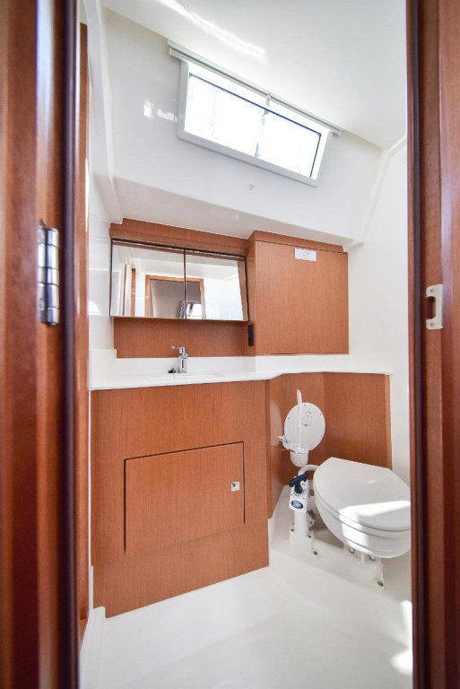 Yacht BAVARIA - Cruiser 45 "Nadine"