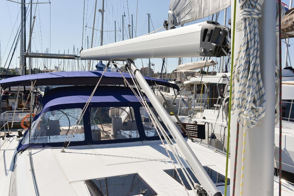 Yacht BAVARIA - Cruiser 45 "Nadine"