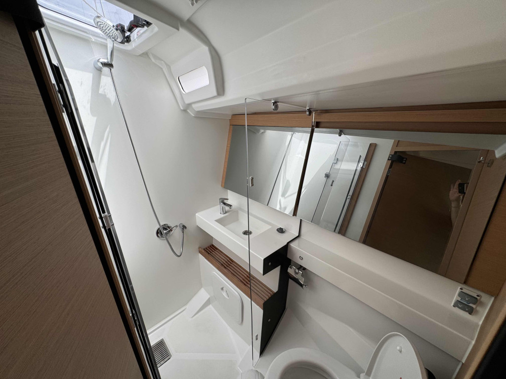 Yacht JEANNEAU - Sun Odyssey 440 "Bohemian Rhapsody"