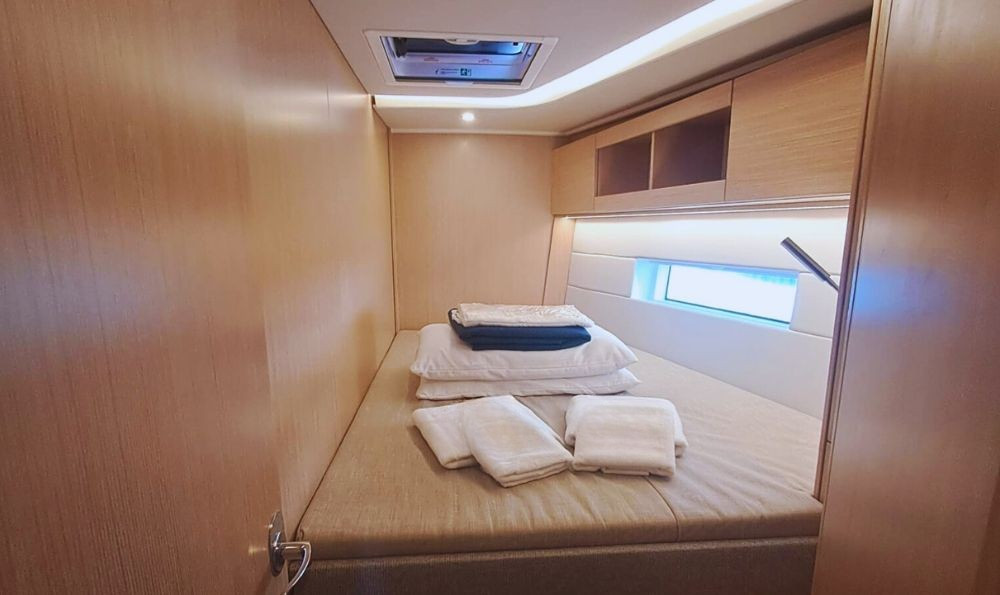 Yacht BAVARIA - C50 "MALENA"