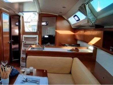Yacht BENETEAU - Oceanis 37 "Maria"