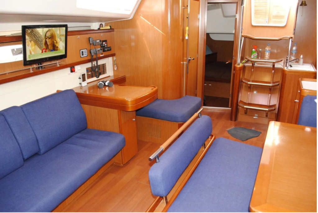 Yacht BENETEAU - Oceanis 54 "Sirena de Oro"