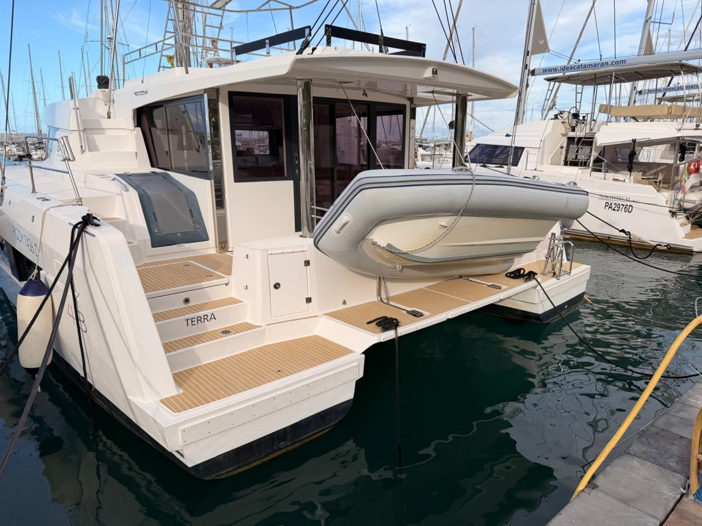 Yacht CATANA - Bali 4.8 "Terra Terra"