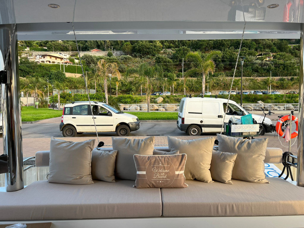 Yacht CATANA - Bali 5.4 "Virginia"