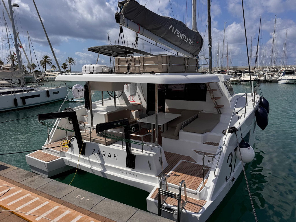 Yacht AVENTURA - 37 "Zarah"