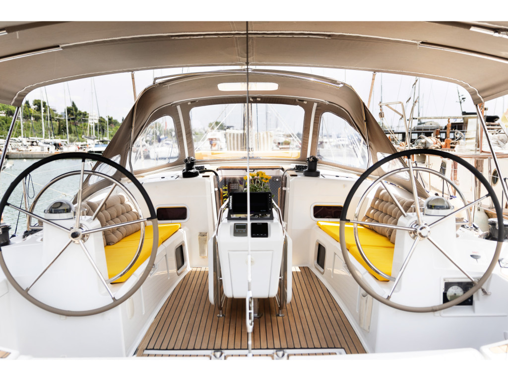 Yacht JEANNEAU - Sun Odyssey 469 "Lemon"
