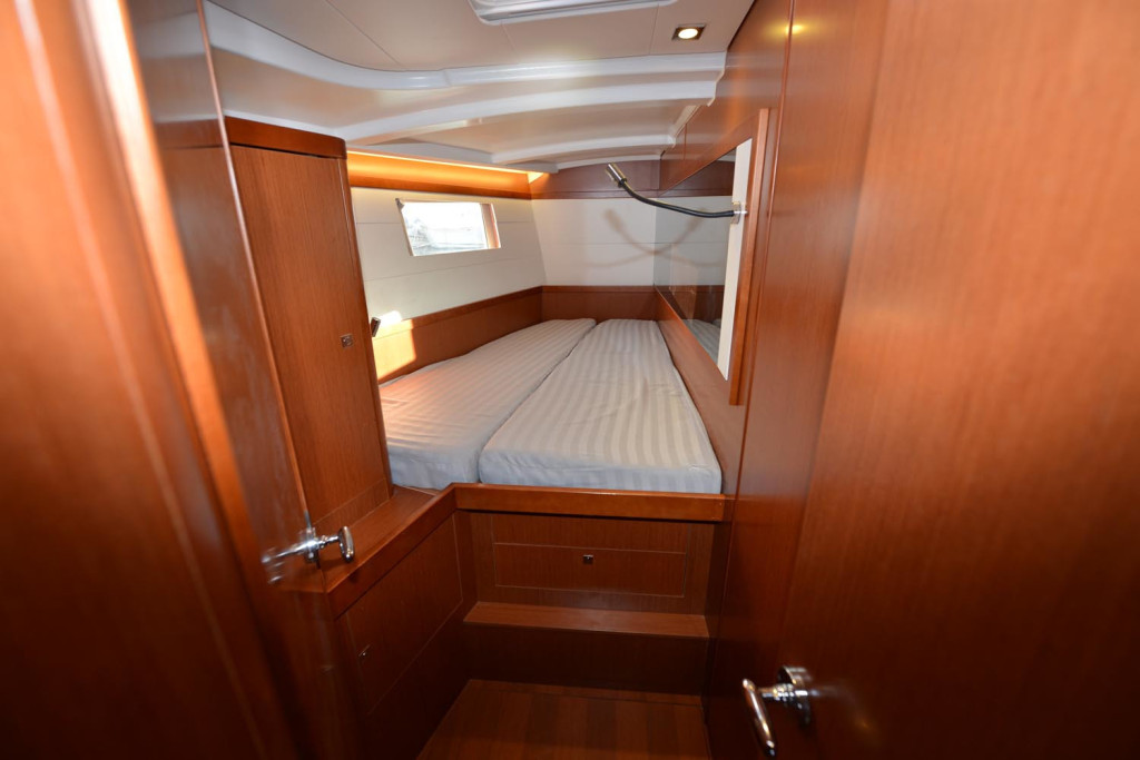 Yacht BENETEAU - Oceanis 48 "Pherousa"